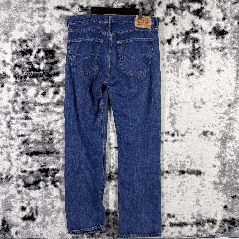 Levis item excellent